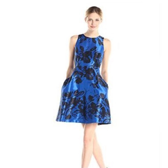 Donna Morgan Dresses & Skirts - Donna Morgan royal blue cocktail dress